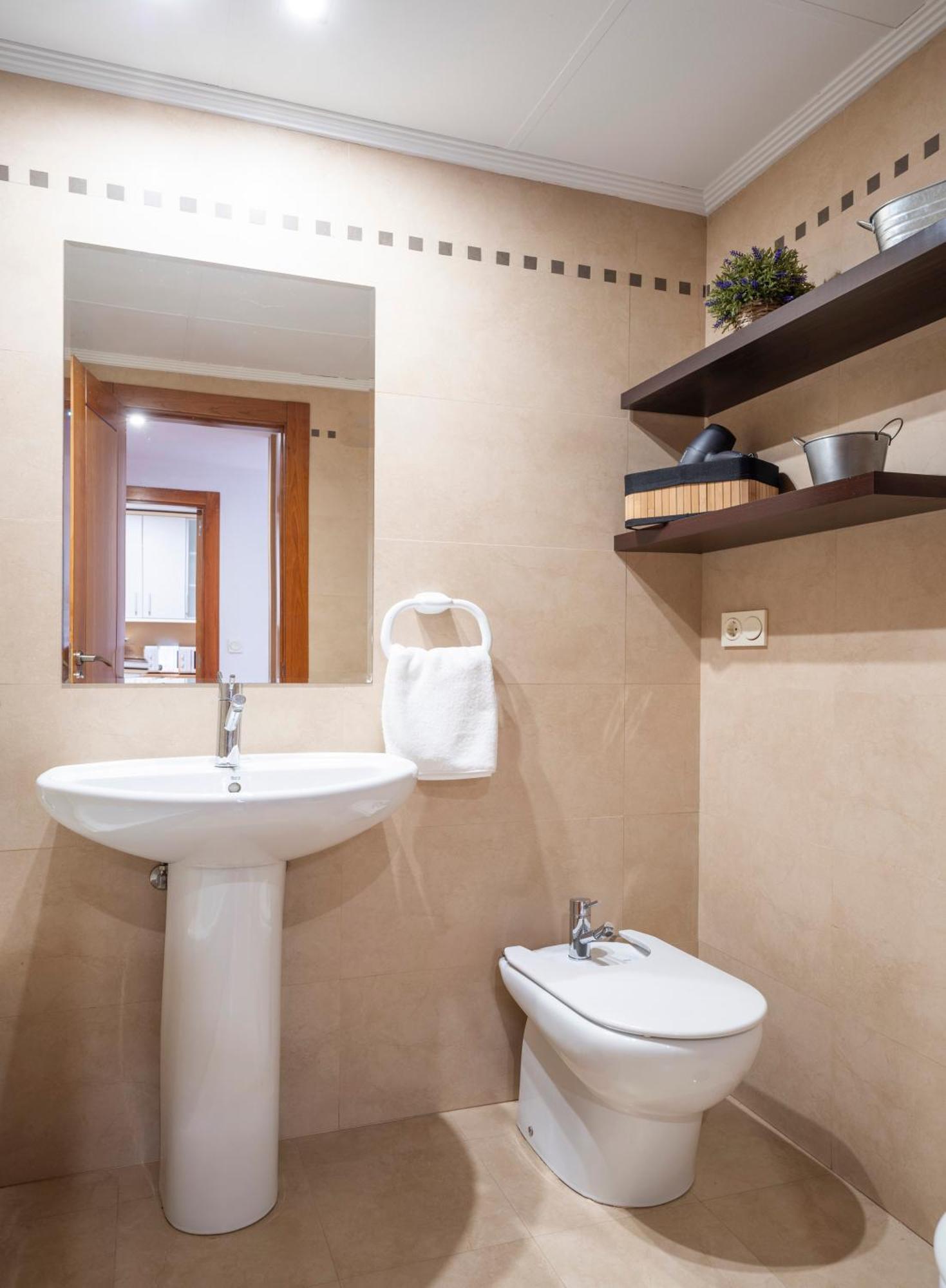 Enjoygranada Emir 3B Y Parking Apartment Bagian luar foto